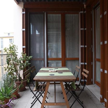 Terrace Apartment Close To Metro Station Mailand Exterior foto