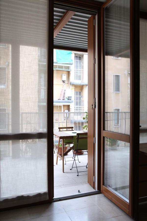 Terrace Apartment Close To Metro Station Mailand Exterior foto
